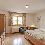 Gartenwohnung Mandl Garten Sauna Hot Pot Pool Maishofen