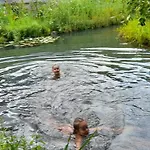Gartenwohnung Mandl Garten Sauna Hot Pot Pool Apartment Maishofen