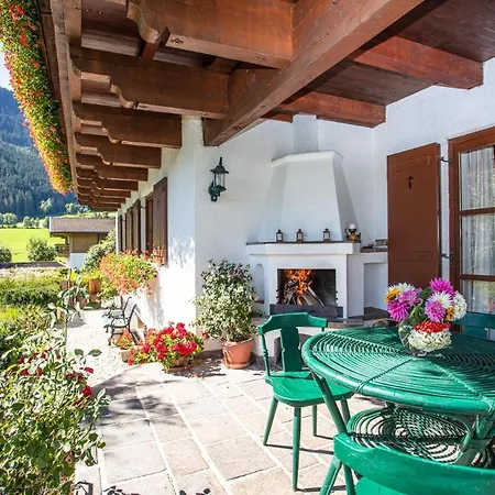 Lägenhet Gartenwohnung Mandl Garten Sauna Hot Pot Pool Maishofen