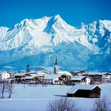 Gartenwohnung Mandl Garten Sauna Hot Pot Pool Appartement *