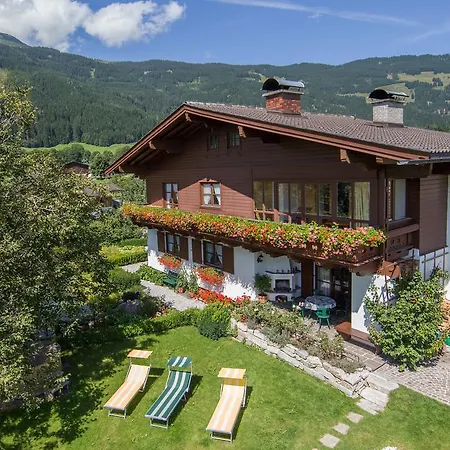 Gartenwohnung Mandl Garten Sauna Hot Pot Pool Lägenhet Maishofen