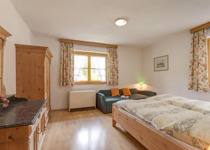 Gartenwohnung Mandl Garten Sauna Hot Pot Pool Maishofen